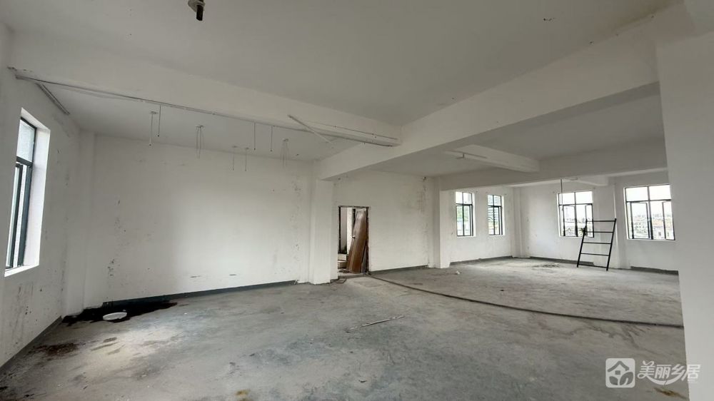 南宝大街7号上海南京路风格特色建筑（二至四层建筑，适合打造特色民宿、精品主题酒店等）