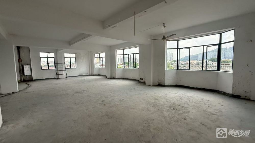 南宝大街7号上海南京路风格特色建筑（二至四层建筑，适合打造特色民宿、精品主题酒店等）