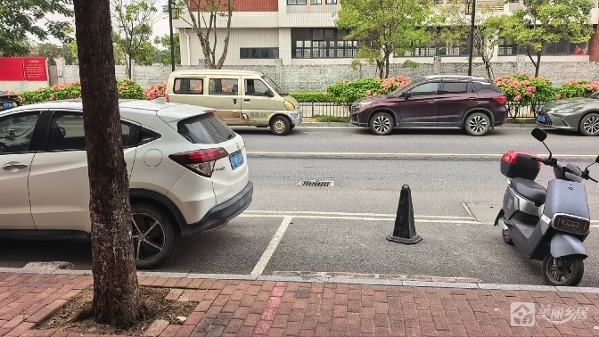 民众街道新平村十顷公路10号一楼商铺出租