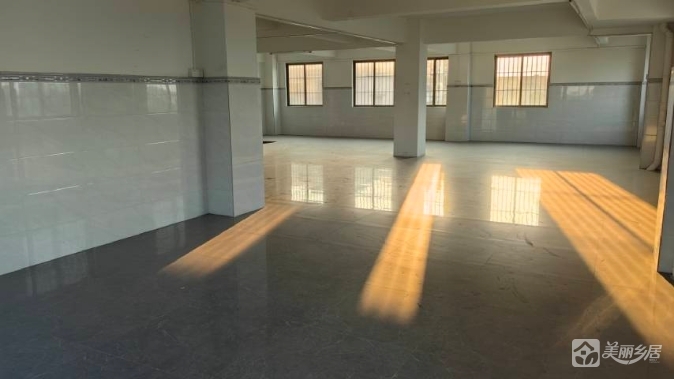 （红砖全能美宅・创业居住一站式）民众街道深中合作区沿江村房租出租