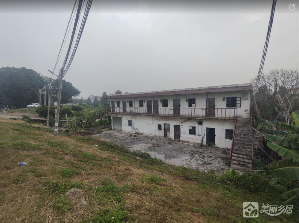 丰联村繁华街9号旁