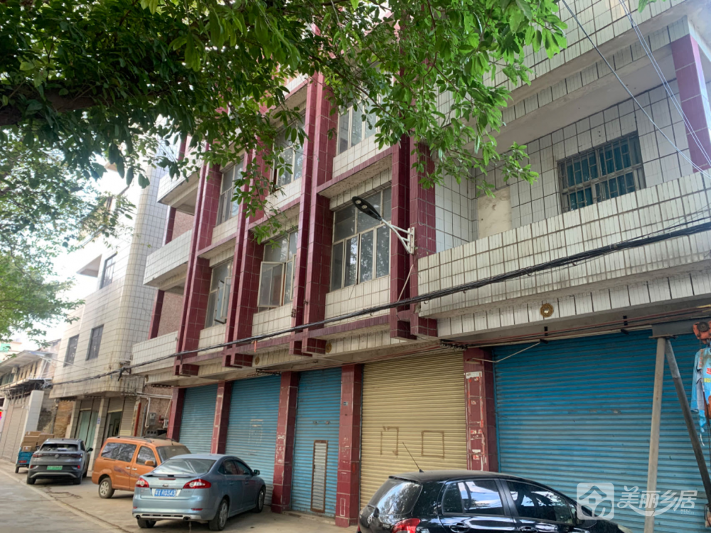 阜圩社区新建街23号、25号