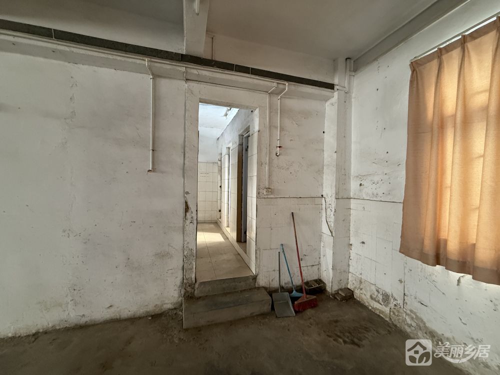 中山市南区沙涌南宝大街143号（二至三层）