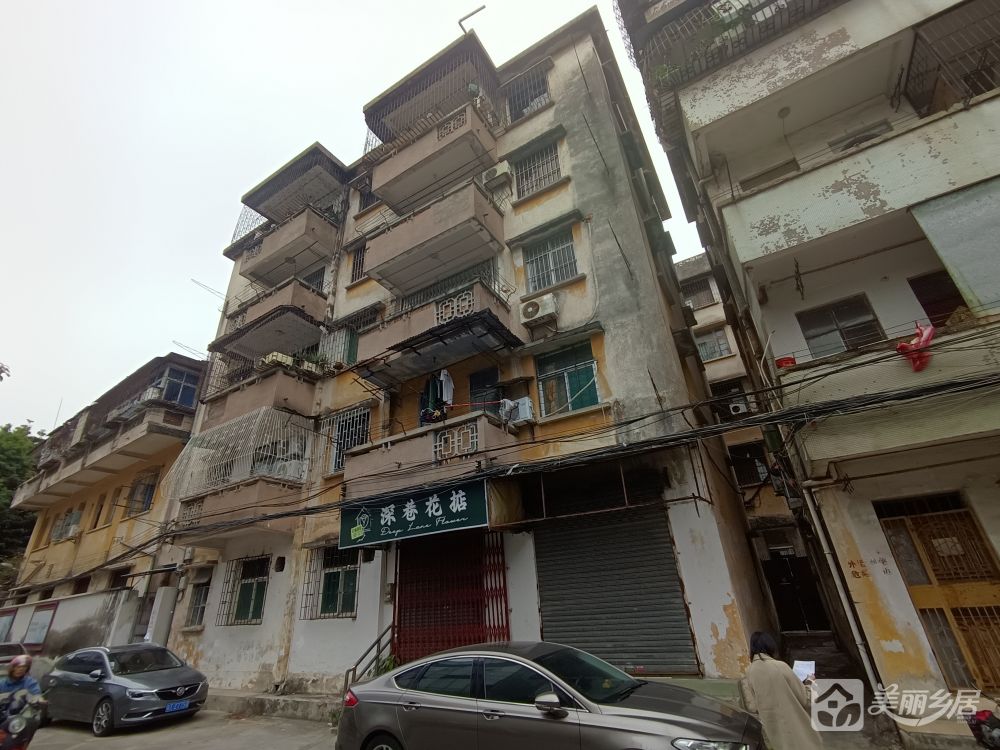 石岐区深巷14号之一地下